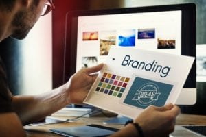 logo marketing